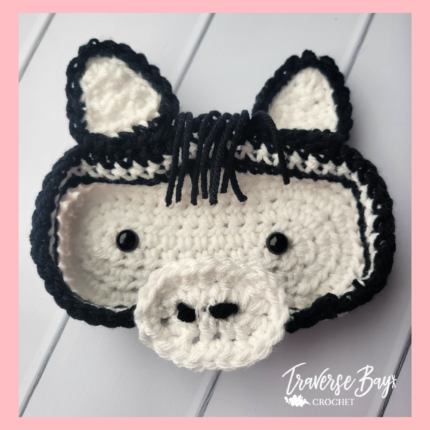 Crochet Zebra Glasses Holder Pattern