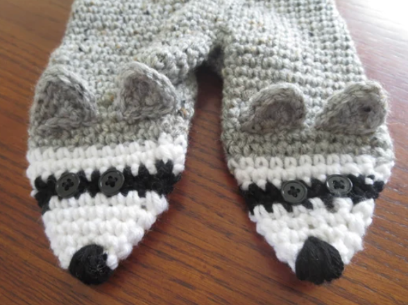 Crochet Adult Raccoon Mitten Pattern