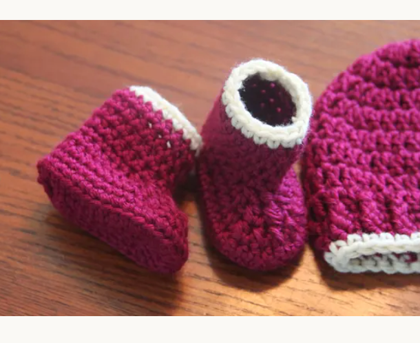 Crochet Baby Hat Bootie Set