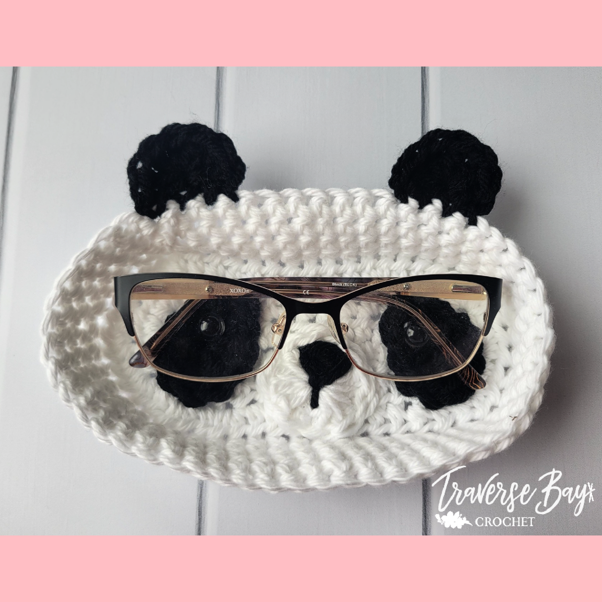 crochet goggles Crochet Panda Glasses Holder Pattern – TraverseBayCrochet