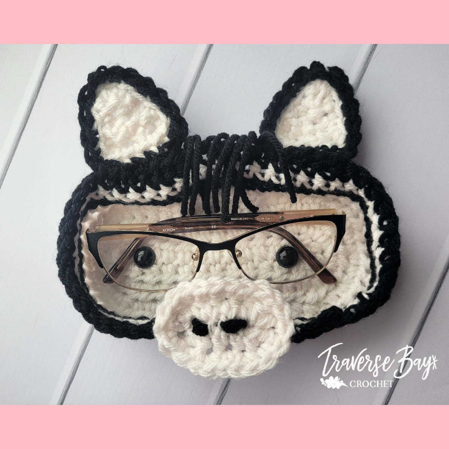 Crochet Zebra Glasses Holder Pattern