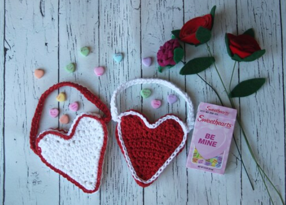 Crochet Valentines Treat Bag Pattern