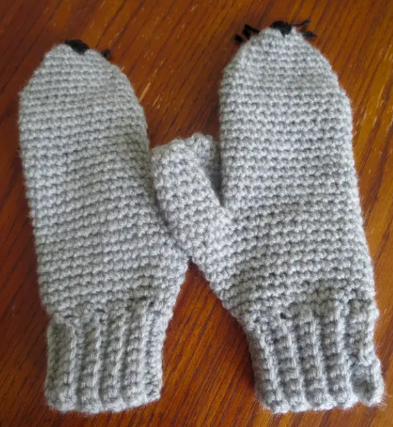 Crochet Mouse Mitten Pattern