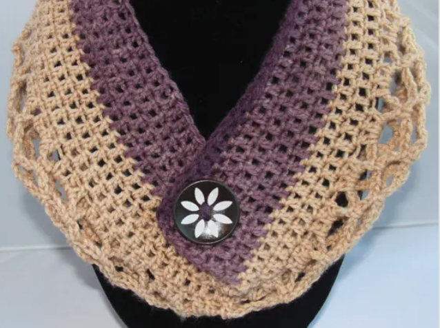 Crochet Lace Cowl Pattern